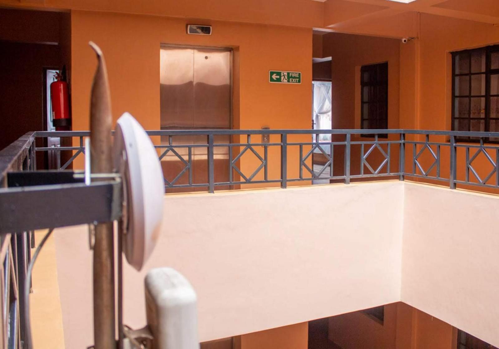 Deka Hotel Ngara Equity Nairobi Zewnętrze zdjęcie